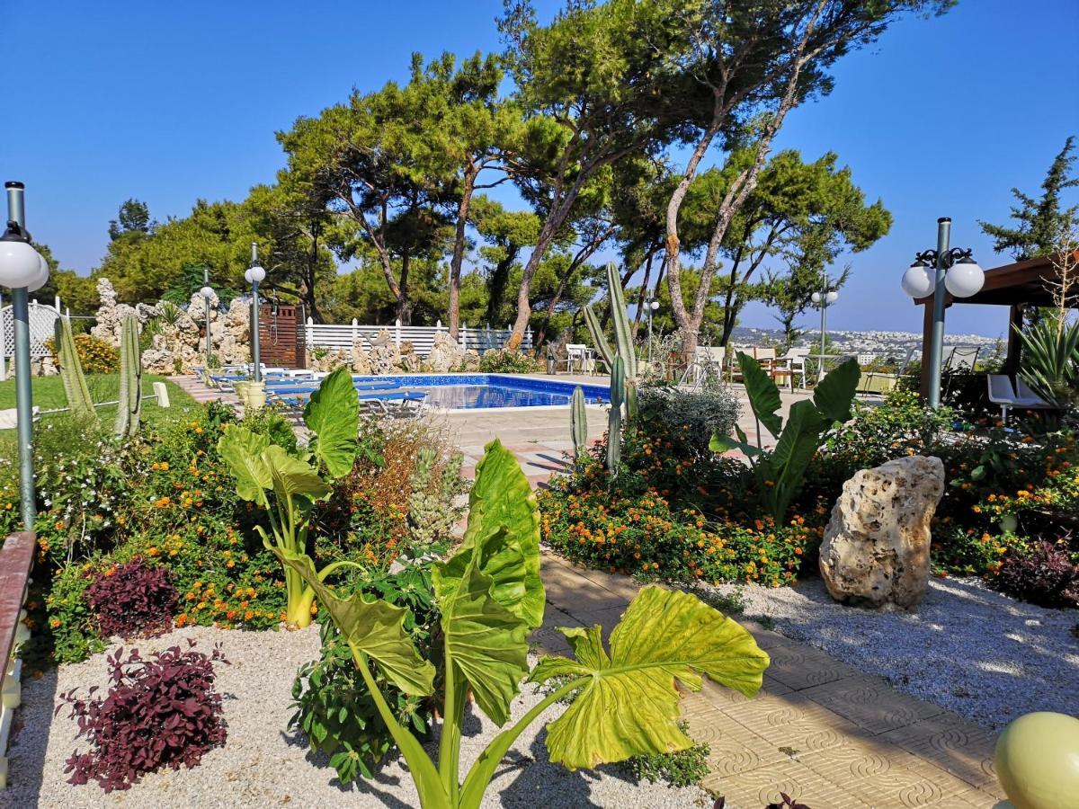 Louis Luxury Villa By Living In Blue Коскину Экстерьер фото