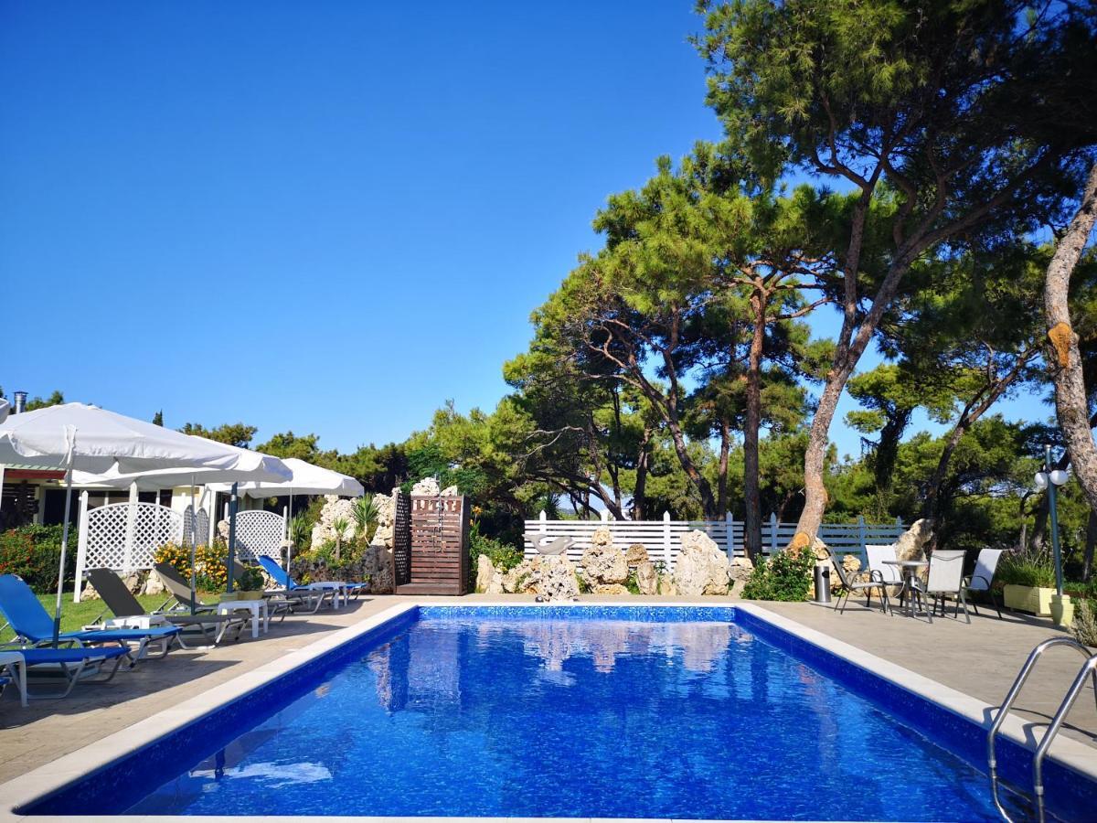 Louis Luxury Villa By Living In Blue Коскину Экстерьер фото