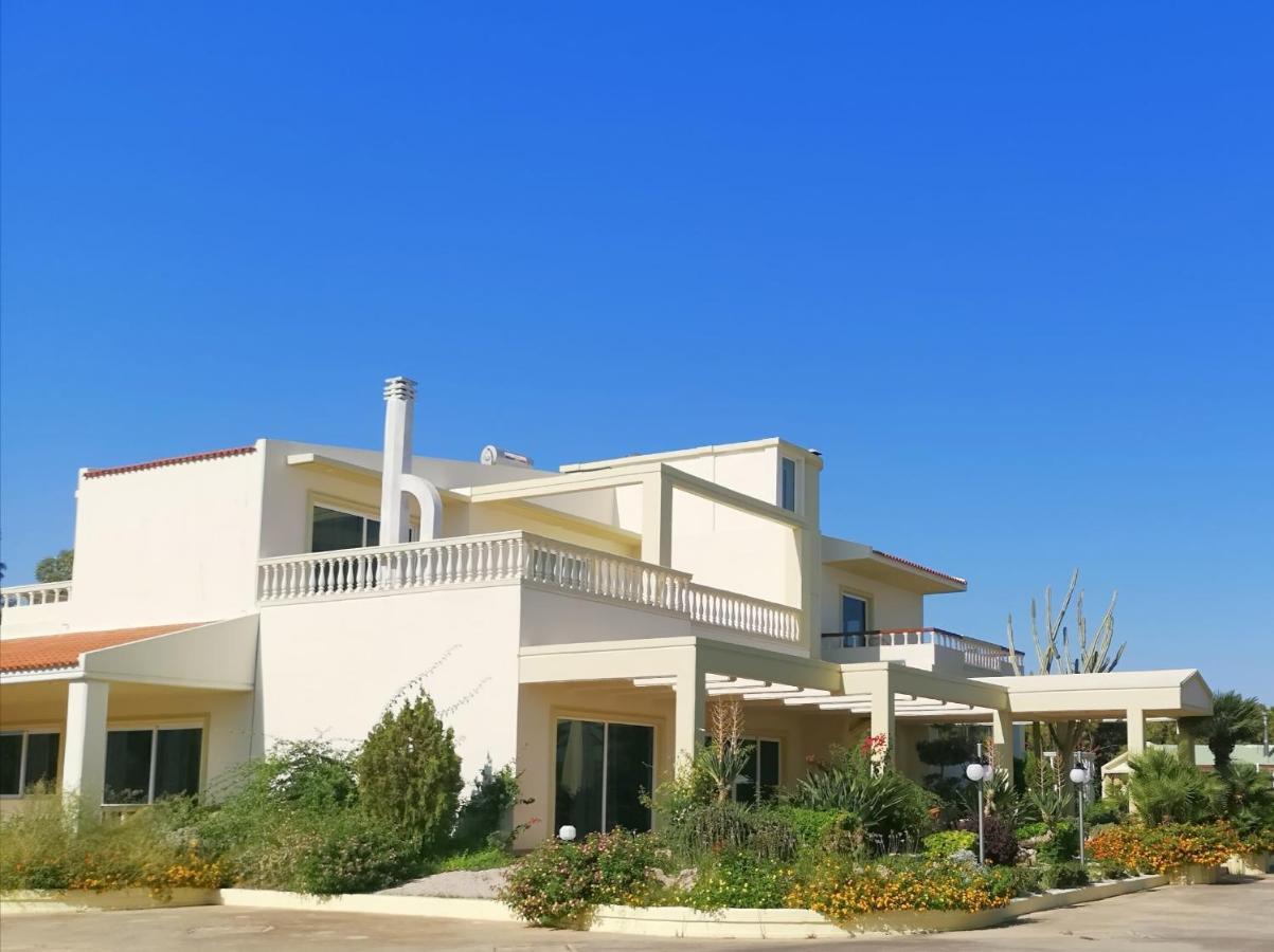 Louis Luxury Villa By Living In Blue Коскину Экстерьер фото